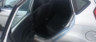 Ford Fiesta 1.5-TDCI Airconditioning Stoelverwarming leren stuurwiel Parkeersensoren picture 8