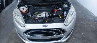 Ford Fiesta 1.5-TDCI Airconditioning Stoelverwarming leren stuurwiel Parkeersensoren picture 16