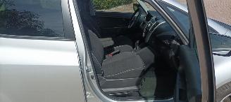Kia Venga Spirit Edition 1.6-16v Automaat Climatecontrol Stoelverwarming Lichtautomaat Privacyglas keyless Entry trekhaak Parkeersensoren mistlampen 16 inch Sportvelgen Trekhaak picture 11