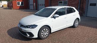 Volkswagen Polo Bj:01-2026 1.0-Benzine Full-Led koplampen Digitaal Dashboard Stoelverwarming Lichtautomaat cruisecontrol Dab Radio Parkeersensoren voor en achter Elektrische ramen 4x elektrische buitenspiegels met verwarming Start-Stop Drivelane 2026/1
