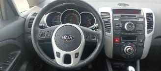 Kia Venga Bj:08-2013 Automatik 1.6-16v 125pk Climatecontrol Stoelverwarming Lichtautomaat 4xElektrische ramen Elektrische-spiegels met verwarming en automatische inklapbaar Privacyglas keyless Entry trekhaak Parkeersensoren mistlampen Metallic Lak picture 18