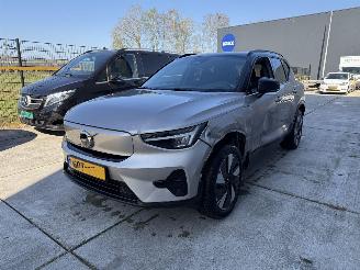 damaged passenger cars Volvo XC40 RECHARGE Twin PLUS 82 kWh -NAVI-CAMERA-LEDER-ACTIERADIUS 534 KM 2024/7