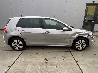Volkswagen Golf e-Golf  -NAVI-PDC picture 7