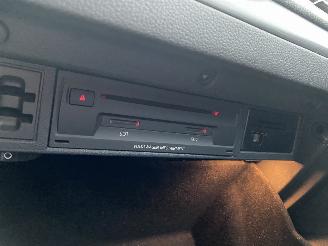 Volkswagen Golf e-Golf  -NAVI-PDC picture 29