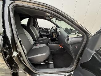 Toyota Aygo 1.0 VVT-I MT  X Play -AIRCO-CAMERA-CARPLAY picture 12