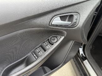 Ford Focus 1.5 TITANIUM- ST LINE  -AUTOMAAT-NAVI-PDC picture 14
