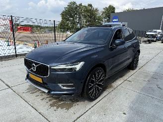 Voiture accidenté Volvo Xc-60 2.0 B5 Momentum Exclusief -AUTOMAAT-PANO-LEDER-NAVI 2021/8