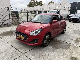 krockskadad bil auto Suzuki Swift 1.2 Stijl  90 PK AUTOMAAT-SCHUIFDAK-NAVI-CAMERA 2020/3