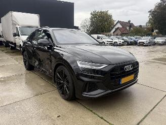 Audi Q8 55TFSI e QUATTRO S-LINE LUCHTVERING - CAMERA - KEYLESS picture 2