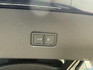 Audi Q8 55TFSI e QUATTRO S-LINE LUCHTVERING - CAMERA - KEYLESS picture 20
