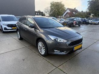 Damaged car Ford Focus 1.5 TDCI Titanium Edition AUTOMAAT - NAVI - PDC - CLIMA 2015/6