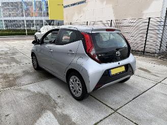 Toyota Aygo 1.0 VVT-i-X-PLAY-AIRCO picture 4