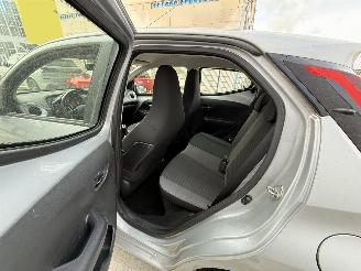 Toyota Aygo 1.0 VVT-i-X-PLAY-AIRCO picture 10