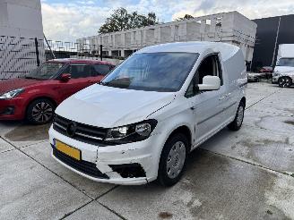 damaged passenger cars Volkswagen Caddy 2.0 TDI BMT AUTOMAAT Exclusief Edition Camera-NAVI 2019/2