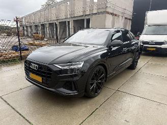 Voiture accidenté Audi Q8 55 TFSI e QUATRO S-LINE LUCHTVERING-CAMERA-KEYLESS 2021/7