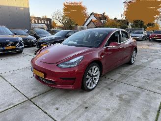 krockskadad bil auto Tesla Model 3 Standart RWD Plus 60 kWh -LEDER-NAVI-CAMERA-PDC-ACTIERADIUS 409 KM 2019/9
