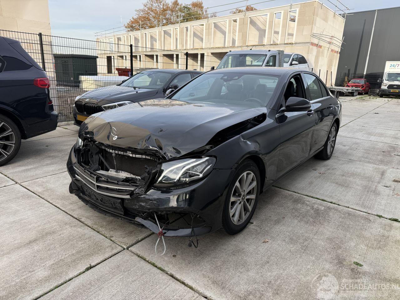 Mercedes E-klasse 200 d AUTOMAAT-HEAD UP-CAMERA-LEDER-NAVI