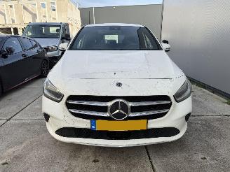 Mercedes B-klasse 200 d AUTOMAAT 150 PK -CAMERA-PDC picture 15