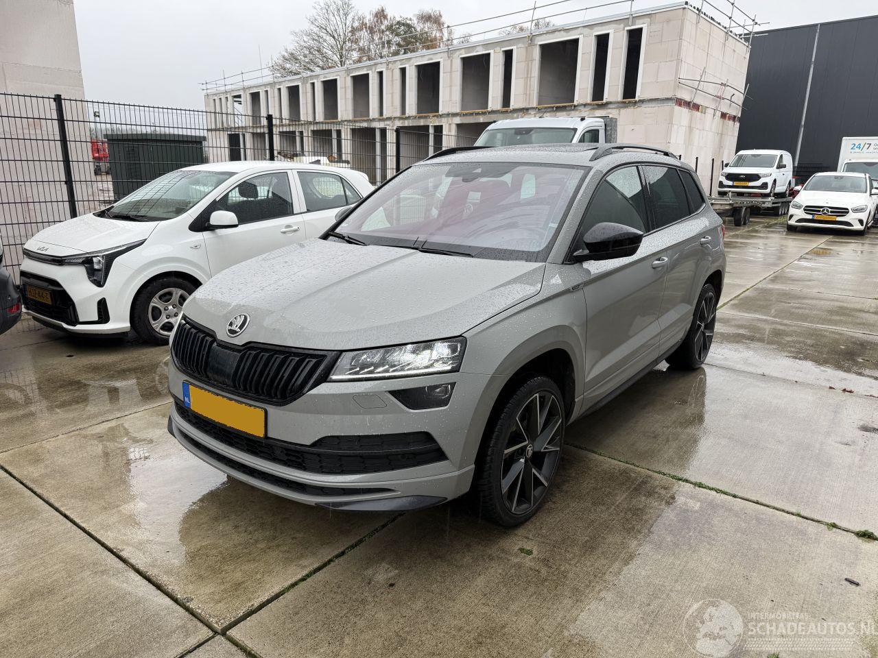 Skoda Karoq 1.5 TSI AUTOMAAT Sportline -PANO-NAVI-CAMERA