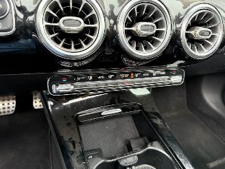 Mercedes A-klasse A180 PREMIUM PLUS AMG PANO - SFEER picture 17