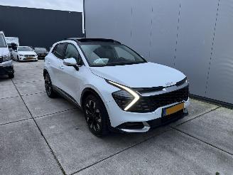 krockskadad bil auto Kia Sportage 1.6 T-GDI PLUG-IN HYBRID AWD DYNAMICLINE PLUS-PANO-CAMERA-NAVI 2023/11