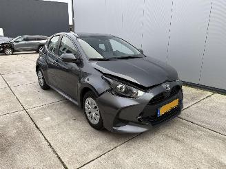 Toyota Yaris 1.5 HYBRID 141 PK-CAMERA-NAVI-PDC picture 2