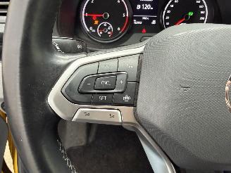 Volkswagen Transporter 2.0 TDI L2H1 30 DC DSG 150PK - NAVI - AIRCO - CRUISE picture 15