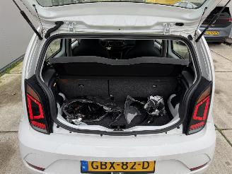 Volkswagen Up! 1.0 picture 11