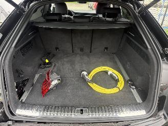 Audi Q8 55 TFSI e QUATRO S-LINE -PLUG IN HYBRID -CAMERA-KEYLESS-LUCHTVERING picture 4