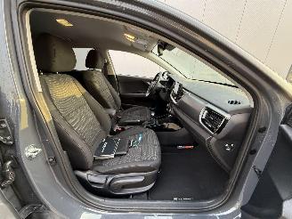 Kia Stonic 1.0 T-GDI MHEV DynamicPlusLIne -AUTOMAAT-NAVI-CAMERA-PDC picture 12