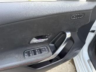 Mercedes A-klasse 200 Business Solution AMG-CAMERA-PANO-NAVI-PDC picture 15