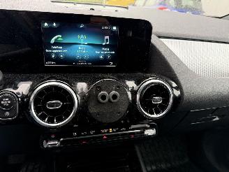 Mercedes B-klasse 200 d AUTOMAAT -CAMERA-PDC-NAVI picture 17