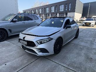 Damaged car Mercedes A-klasse 200 Business Solution AMG-PANO-NAVI-PDC 2019/9