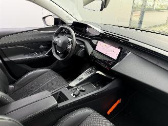 Peugeot 308 1.2 PureTech Allure AUTOMAAT-CAMERA-NAVI-PDC picture 6