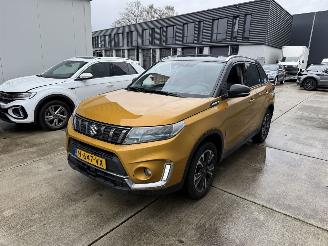 Damaged car Suzuki Vitara 1.4 Boosterjet Style Smart Hybrid-LEDER-PANO-CAMERA-NAVI 2022/1