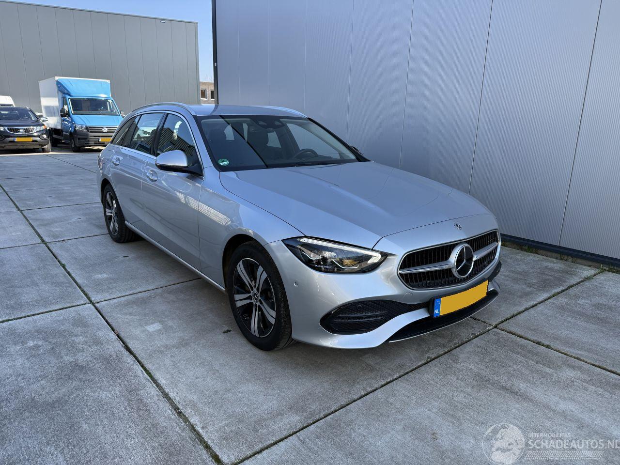 Mercedes C-klasse 180 Luxury Line AUTOMAAT-NAVI-CAMERA-PDC-LEDER