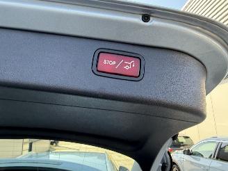 Mercedes C-klasse 180 Luxury Line AUTOMAAT-NAVI-CAMERA-PDC-LEDER picture 11