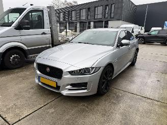  Jaguar XE 2.0 D PORTFOLIO -NAVI-CLIMA-LEDER-PDC 2016/5