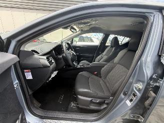 Toyota CH-R 2.0 HYBRID DYNAMIC-CAMERA-NAVI-PDC-CRUISE picture 9