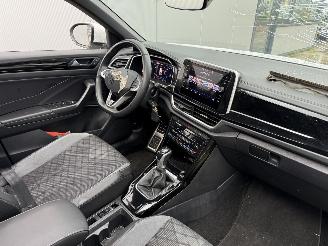 Volkswagen T-Roc 1.5 TSI R-LINE -DSG-PANO-CAMERA-KEYLESS picture 6