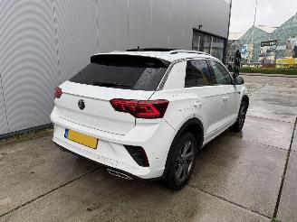 Volkswagen T-Roc 1.5 TSI R-LINE -DSG-PANO-CAMERA-KEYLESS picture 5