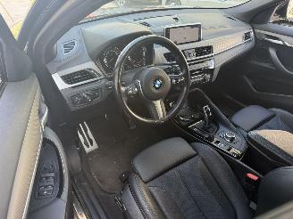 BMW X2 sDrive 18i HIGH EXECUTIVE-AUTOMAAT-NAVI-PDC picture 3