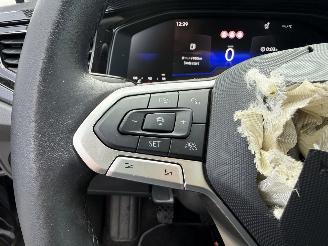 Volkswagen Polo 1.0 TSI Life Edition PDC-CAMERA-CRUISE picture 18