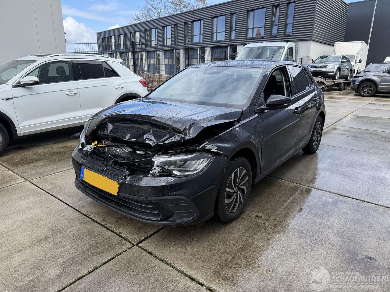 Volkswagen Polo 1.0 TSI Life Edition PDC-CAMERA-CRUISE