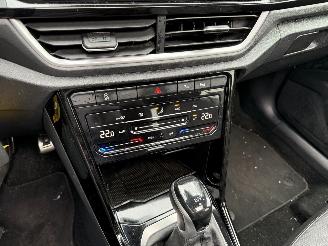 Volkswagen T-Roc 1.5 TSI R-LINE-DSG-PANO-KEYLESS-CAMERA-NAVI-CRUISE picture 20