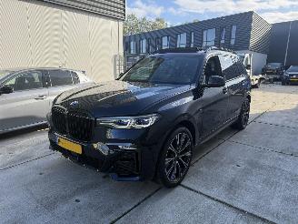 BMW X7 xDrive  40i High Executive-PANO-LEDER-HEAD UP-360 CAMERA-4 WIEL BESTURING picture 2