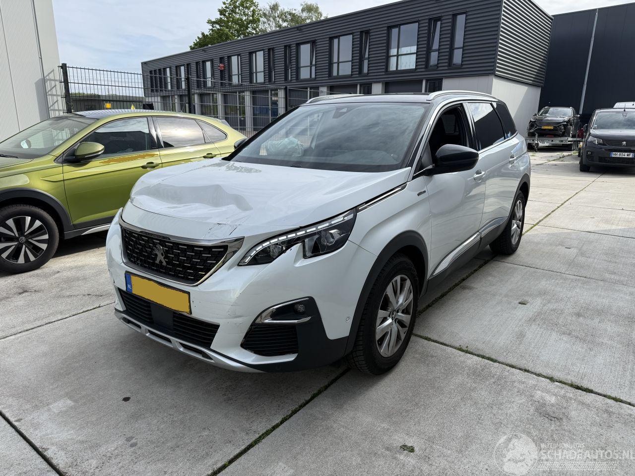 Peugeot 5008 1.6 e-THP GT-line AUT 7-PERSOON - NAVI - CAMERA - KEYLESS