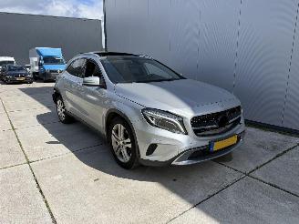 Mercedes GLA 200 d Prestige AUTOMAAT-PANO-NAVI-PDC picture 2