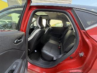 Renault Captur 1.0 TCe 100 Bi-Fuel Intens PANO - NAVI - LED - CAMERA picture 10
