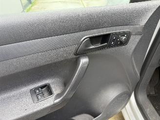 Volkswagen Caddy 1.6 TDI AUTOMAAT-AIRCO-EXENON-NAVI picture 13